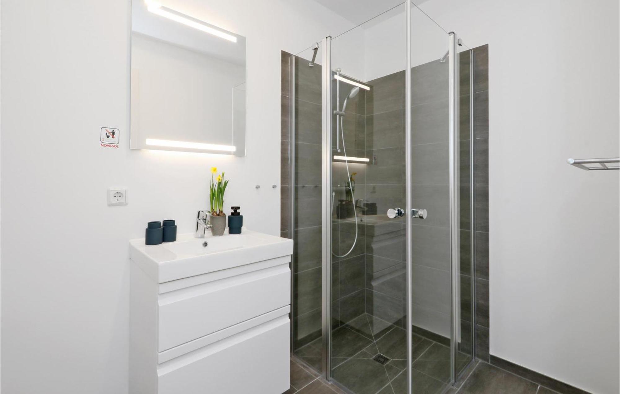 Penthouse Comfort Лембрух Экстерьер фото